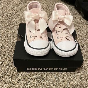 Converse Pink High-Top Sneakers with Bows sz 5